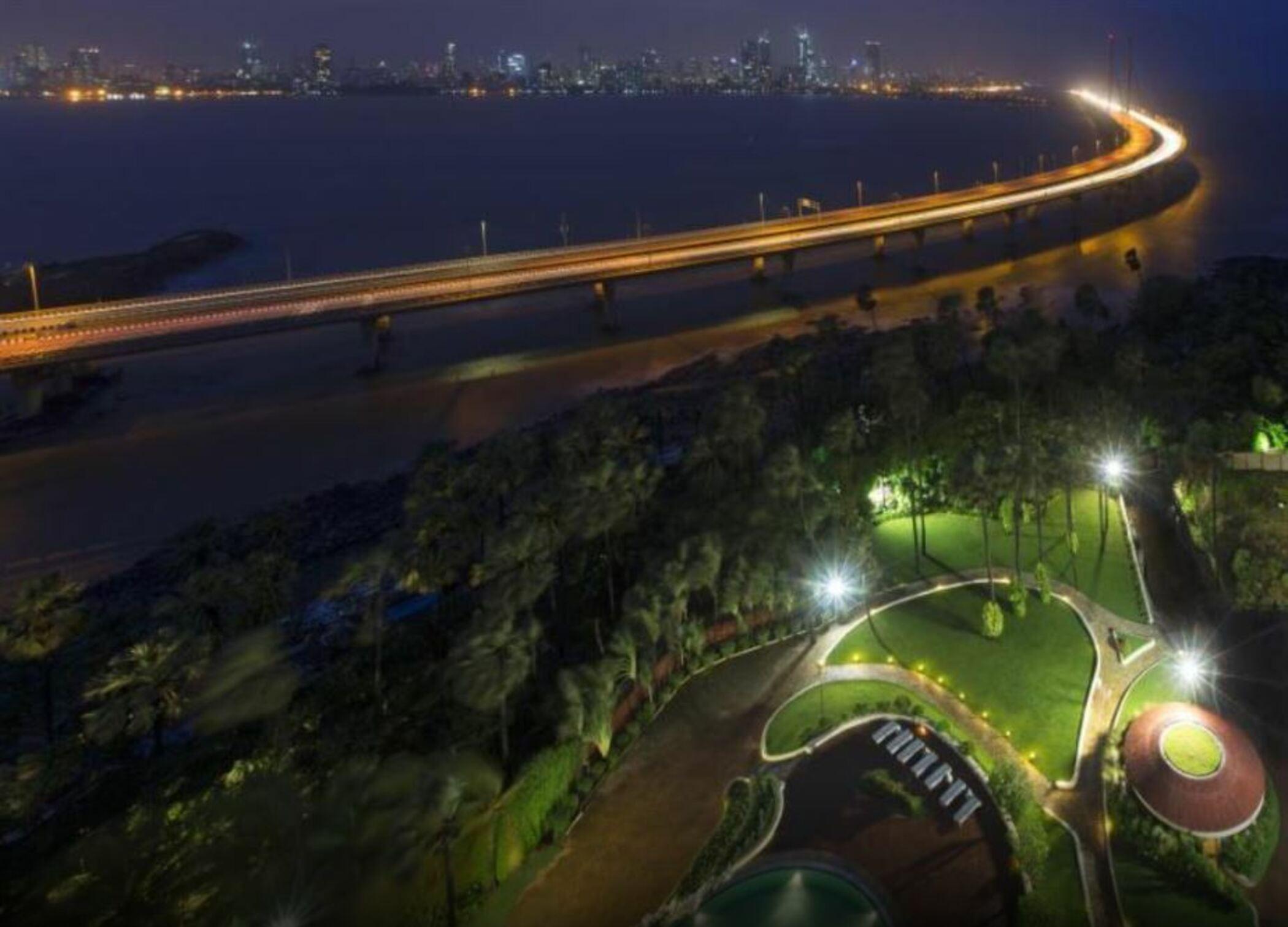 Taj Lands End Hotel Mumbai Exterior photo Aerial view of the bridge at night
